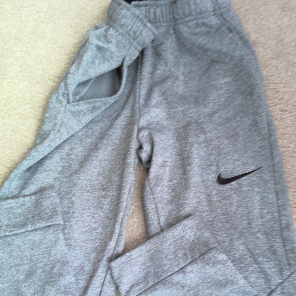 Nike dry fit joggers